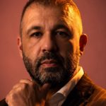 O ÚLTIMO CARREGADOR: QUANDO O EMPRESÁRIO PRECISA SABER A HORA DE RECUAR